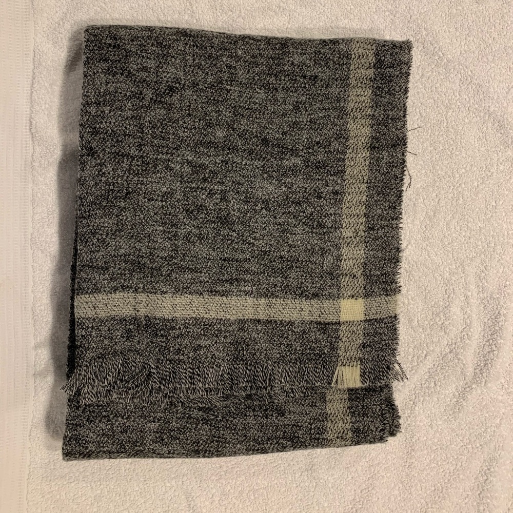 New grey wrap scarf